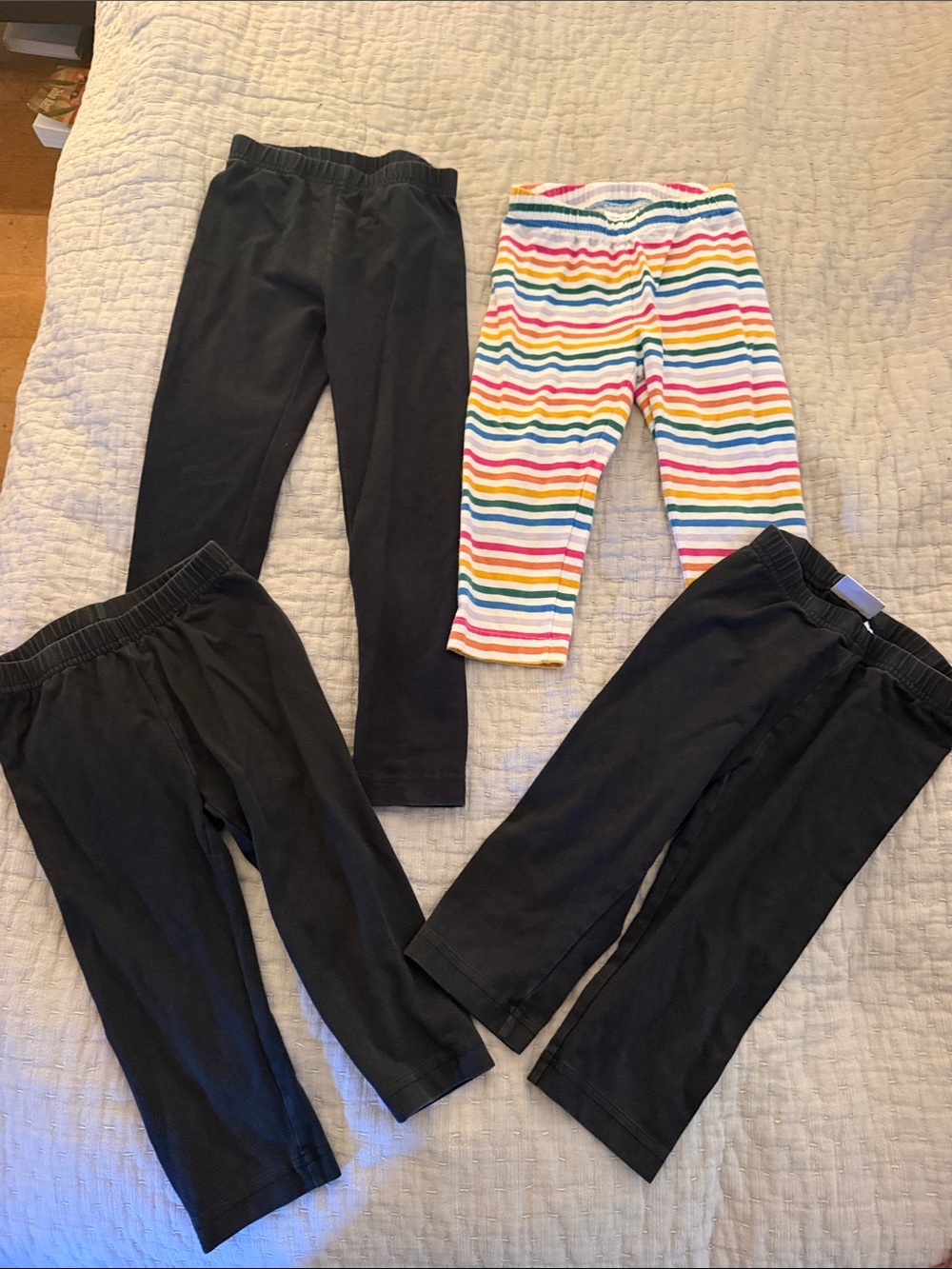 Hanna Andersson Black & Rainbow Stripe Kids Leggings lot (size 5)